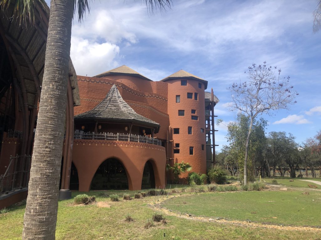 the exterior of Sanaa resembles a mud house