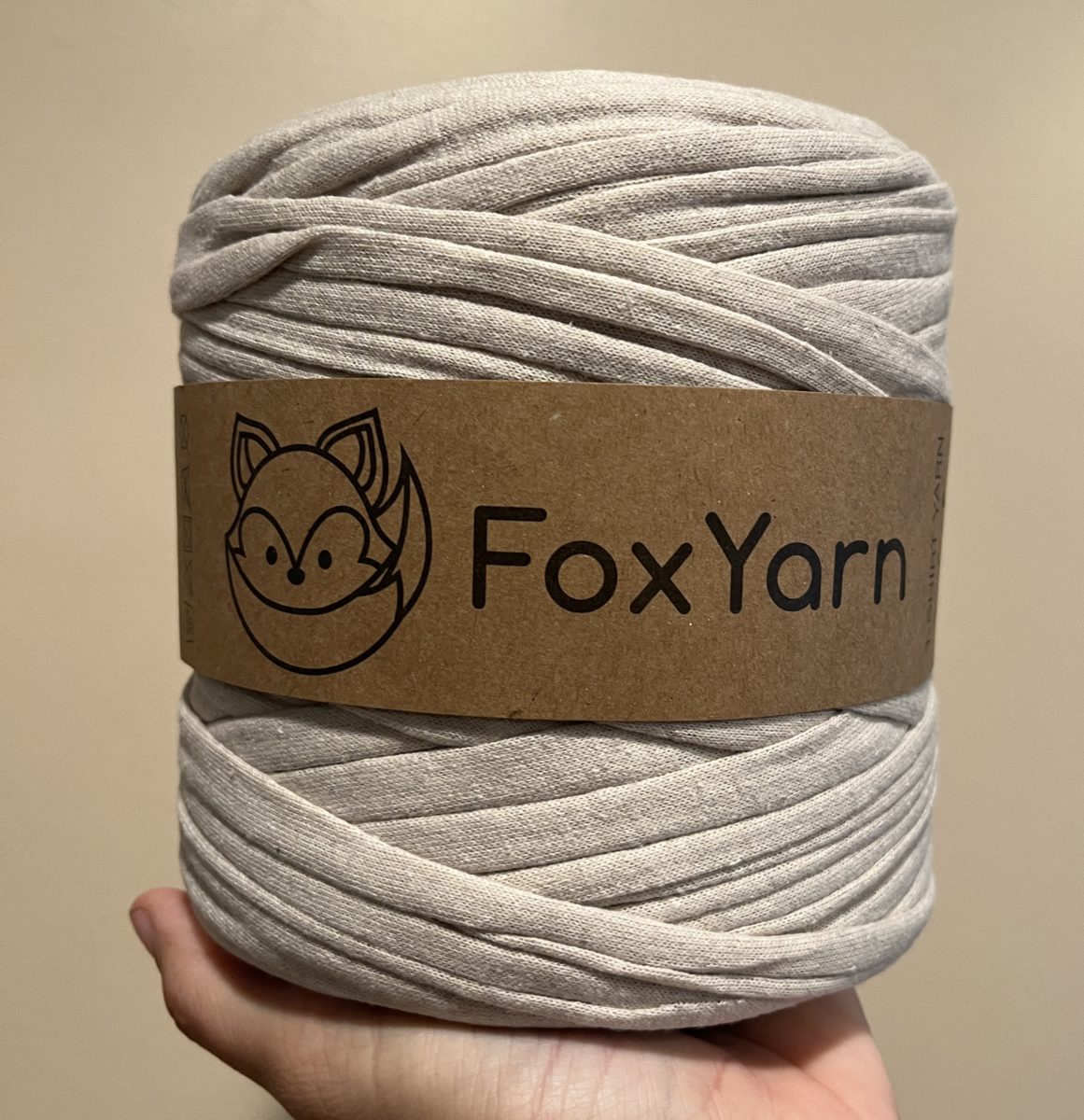 Fox Yarn T-Shirt yarn cake in Light Beige